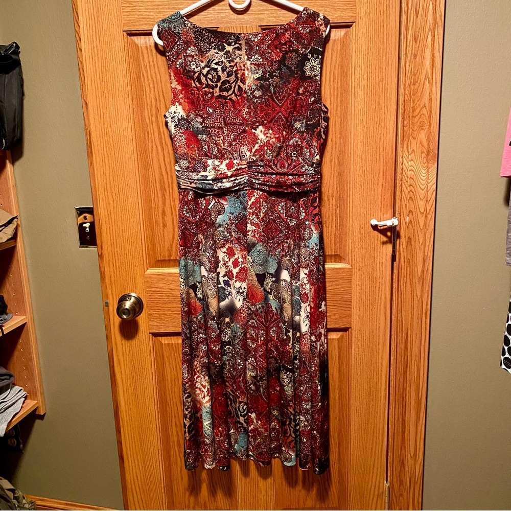 NorthStyle Long Sleeveless Dress Sz.8 in dark red, turquoise, black & ivory